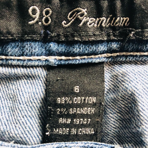 Jeans - Picture 3 of 3